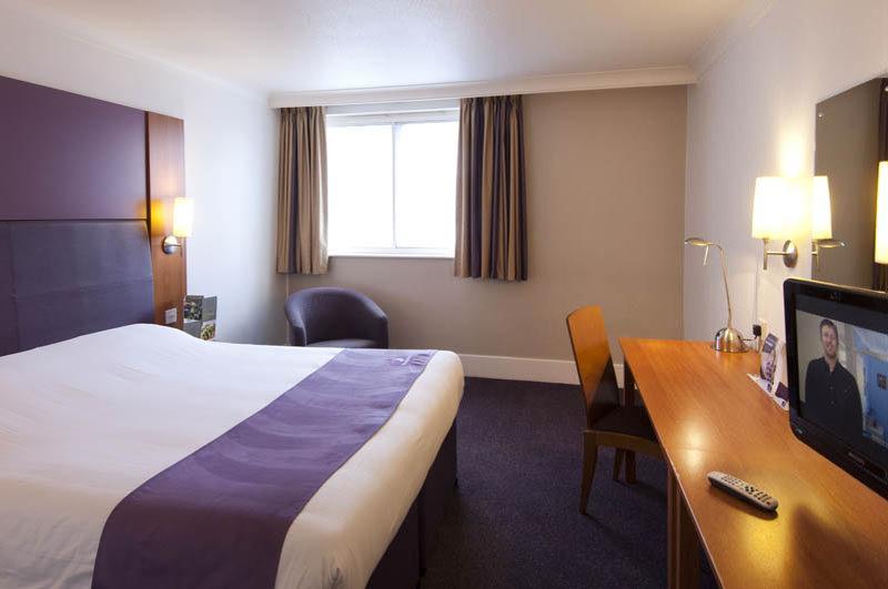 Premier Inn London Croydon West - Purley A23 외부 사진