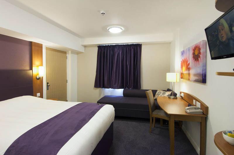 Premier Inn London Croydon West - Purley A23 외부 사진